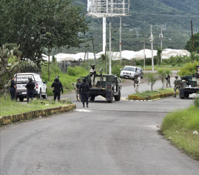 Enfrentamiento en Jacona Michoacán.   La Cabeza De Ratón