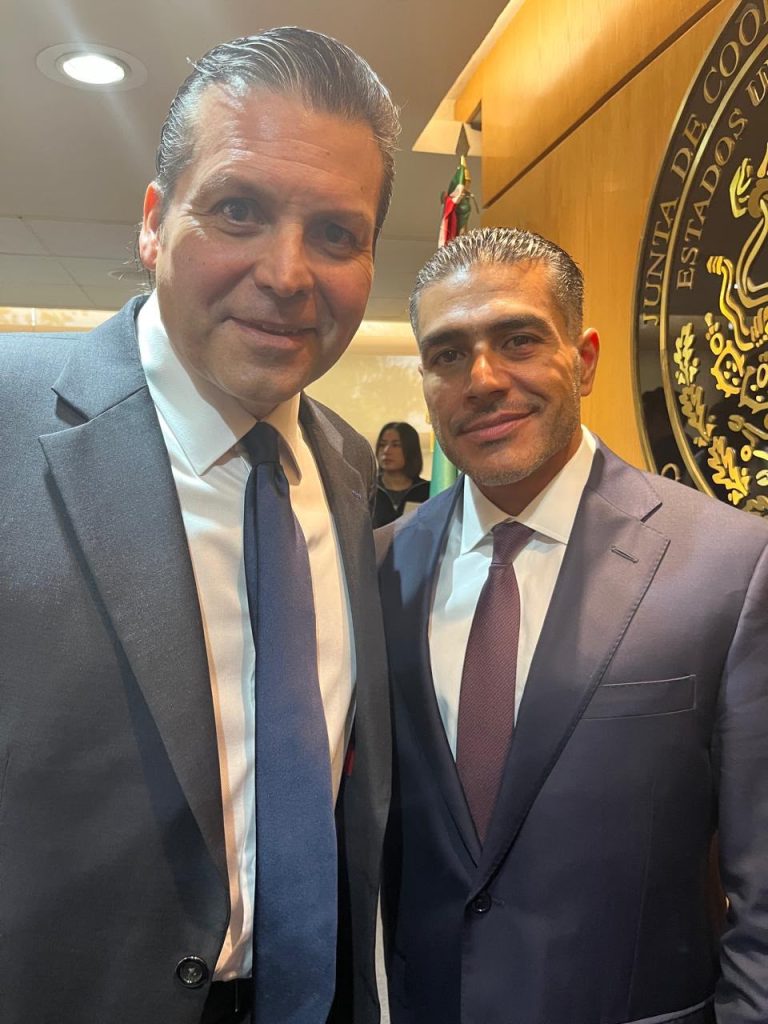 Mario Zamor y García Harfuch.   La Cabeza De Ratón